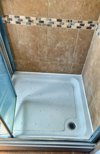 https://plumberhighwycombe.com.au/uploads/2025/06/blocked-drains-310979.jpg