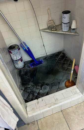 https://plumberhighwycombe.com.au/uploads/2025/06/blocked-drains-781929.jpg