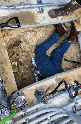 https://plumberhighwycombe.com.au/uploads/2025/06/commercial-plumbing-722681.jpg