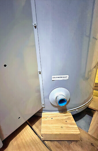 https://plumberhighwycombe.com.au/uploads/2025/06/hot-water-266575.jpg